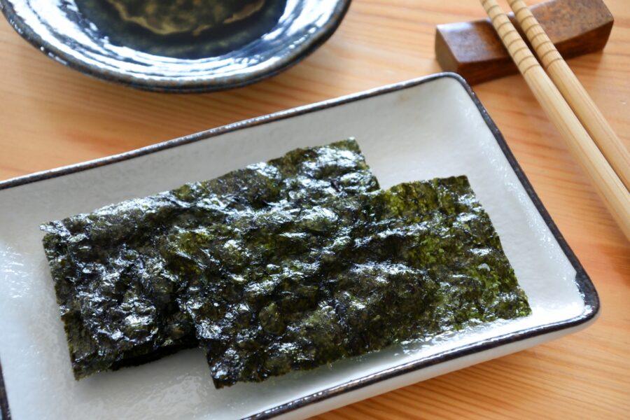 Seasoned rectangular Nori is often served for Japanese breakfast at hotels